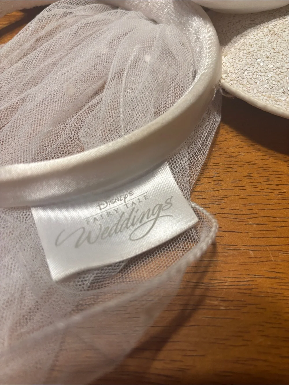 Disney Bridal fairytale Wedding White pearl Minnie Ears Headband Tulle Veil